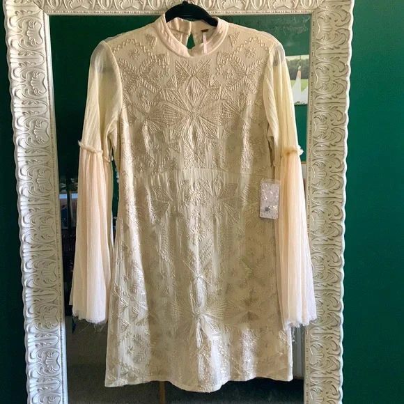 zimmermann black and white lace dress Zimmermann Realm Lace-Trimmed Off-the-shoulder Silk Midi Dress main image 0